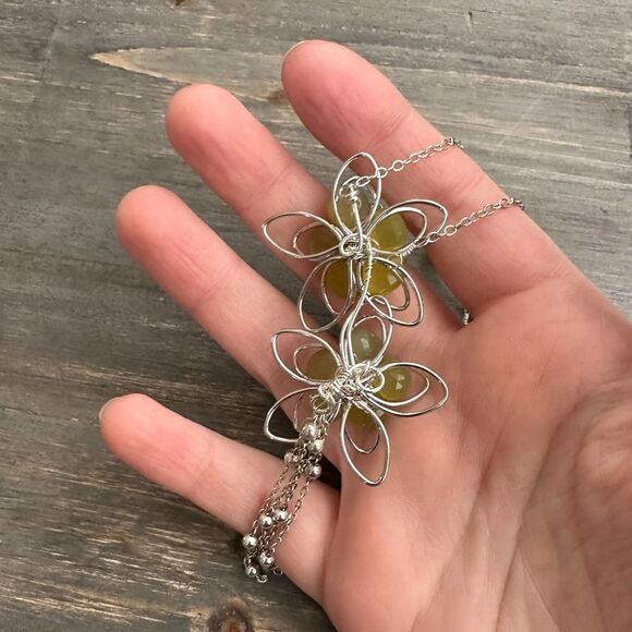 Hand Wrought Sterling Silver Flower Tassel Necklace Green Faceted Beads  Pearls - Picture 5 of 13